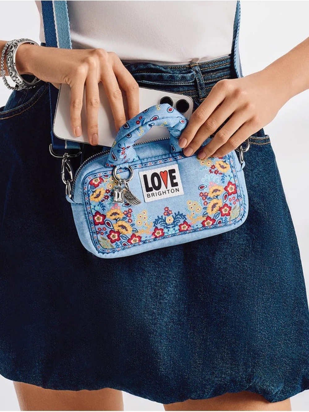 🌼NWT:Brighton Bandana Love Crossbody Bag - Picture 6 of 9
